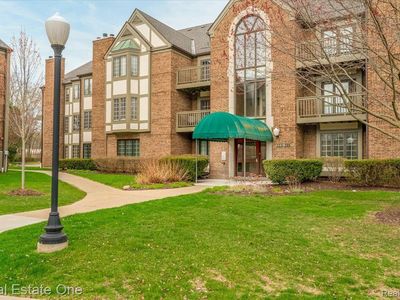 775 Deer Ct, Plymouth, MI, 48170