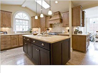 4th image of 1410 Shady Cir