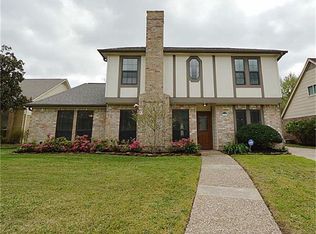 12519 Piping Rock Dr, Houston, TX 77077