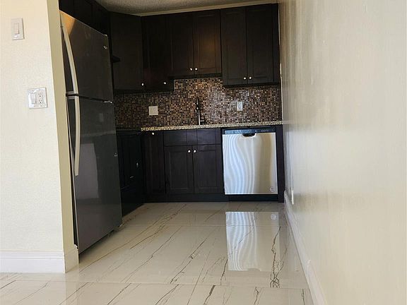 2nd image of 600 Village Green Ct APT 309