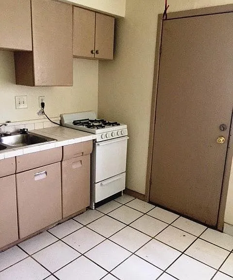 4927 W Luscher Ave #2 — Photo 8