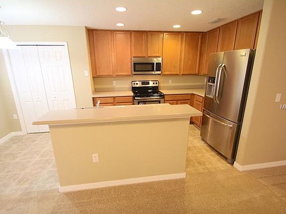 3rd image of 2873 Cliffe Ct