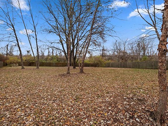 2nd image of 1509 Brenthaven Ln
