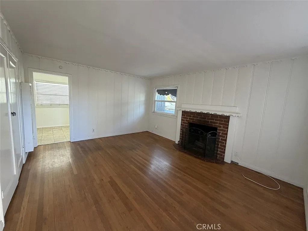 Building Photo - 417 Poplar St #B-C