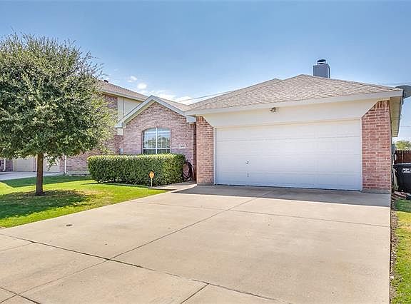 2nd image of 4605 Badlands Dr