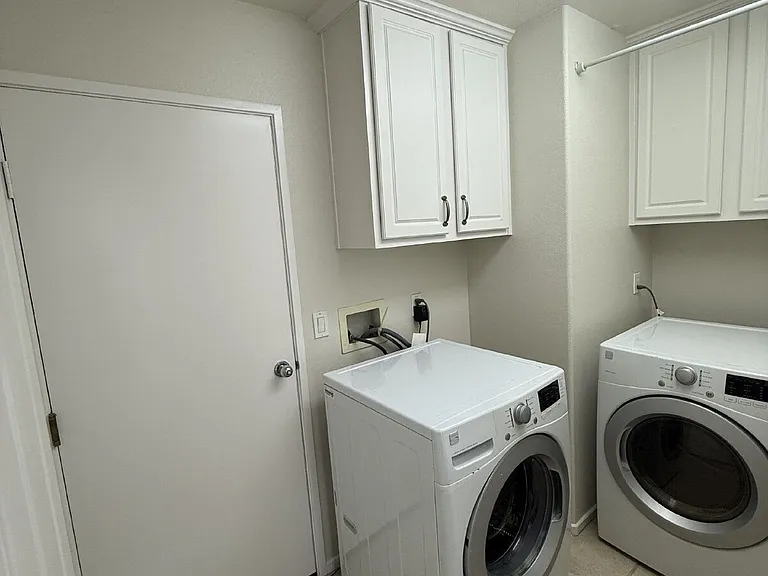 6446 Alexandri Cir — Photo 14