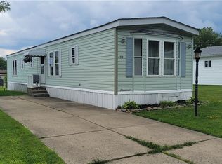 30 Foster Ridge Dr, Hamburg, NY