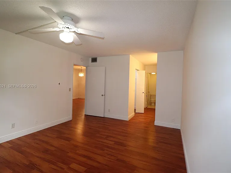 1200 SW 124th Ter #201O — Photo 19