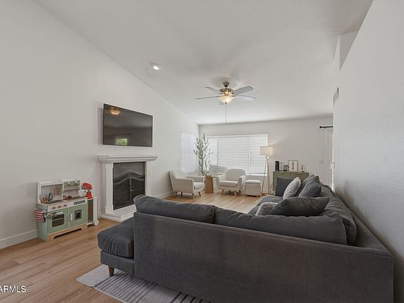 4th image of 5823 W GARY Drive