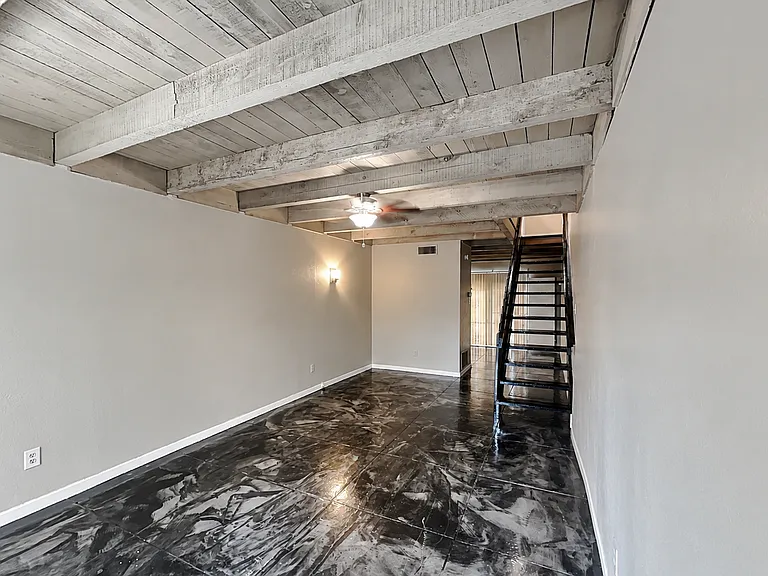 4900 El Campo Ave #6 — Photo 6