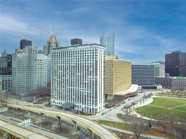 320 Fort Duquesne Blvd APT 17G, Pittsburgh, PA 15222