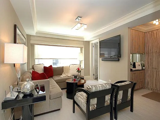 Sold by Sotheby's International Realty | media 23