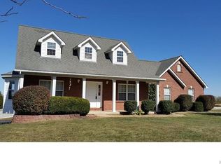 101 Southfield Dr, Moscow Mills, MO 63362