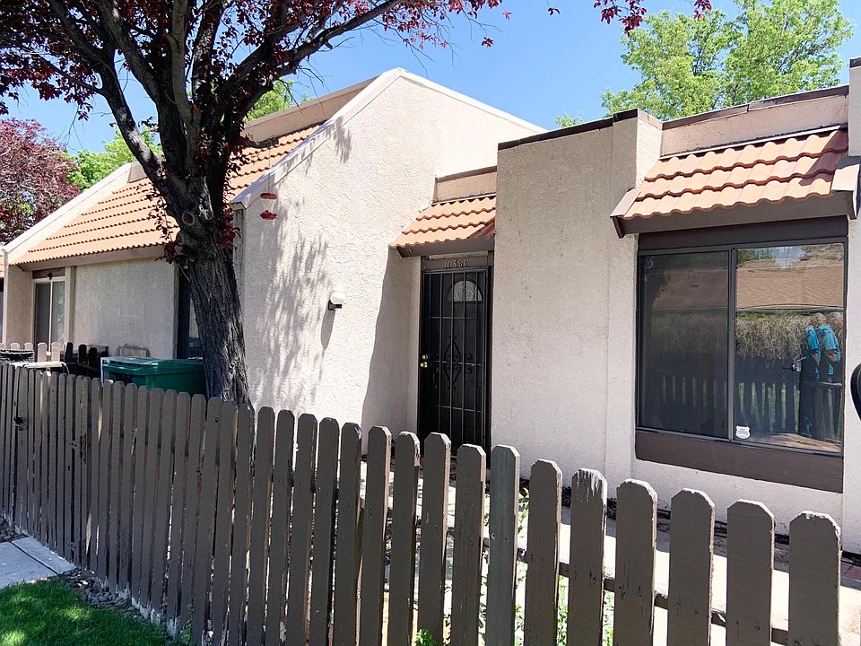 1st image of 1036 Baywood Dr APT C