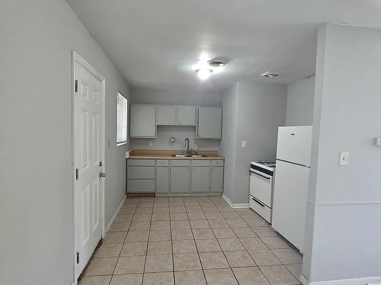 732 N Nelson Rd #A — Photo 4