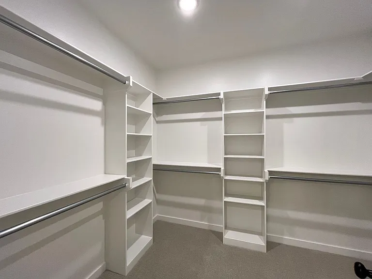 7123 Alexander Dr — Photo 29