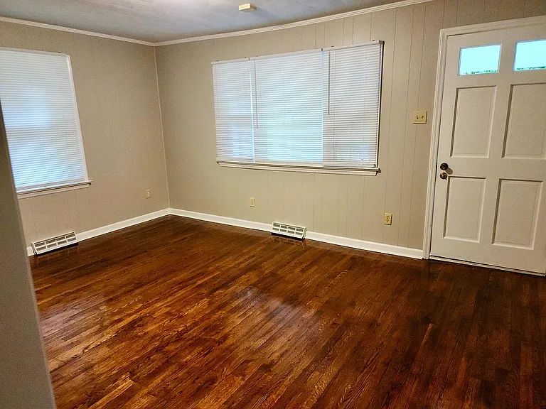 1215 Lawson St — Photo 10