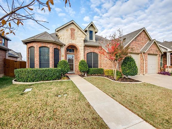 3rd image of 15645 Sweetpine Ln