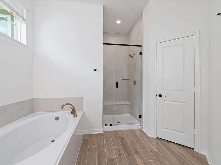 508 Water Ash Ct — Photo 9