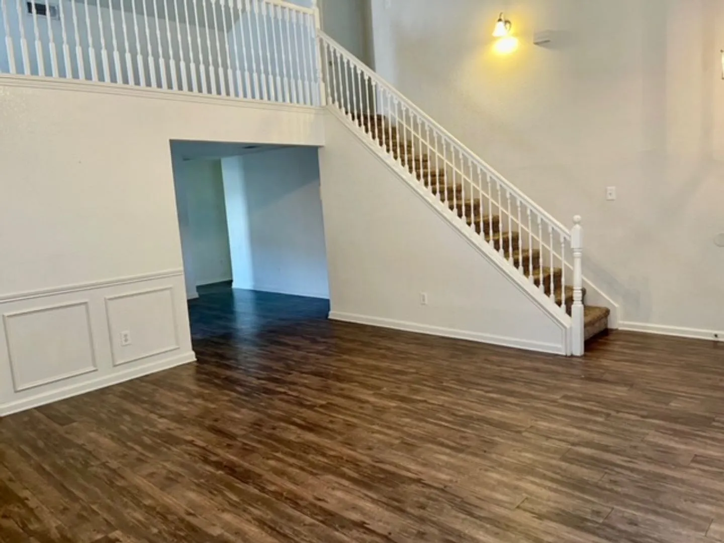 Great 5 Bedroom Home in Arlington — Photo 3