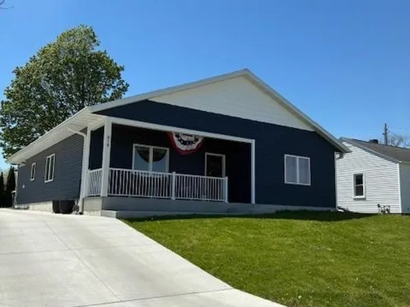 916 E Main St, Caledonia, MN 55921