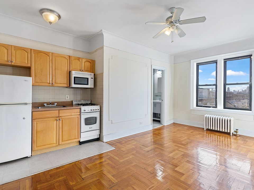 1st image of 4342 45th St APT 5R