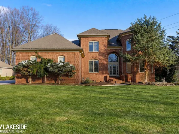 53792 Dominique Ct, Shelby Township, MI 48315