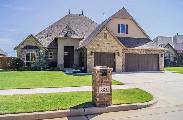 1st image of 2224 Waterford Ln