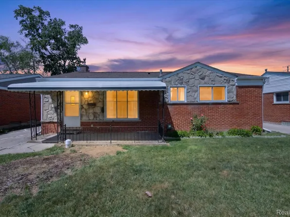 31431 Northwood Rd, Fraser, MI 48026