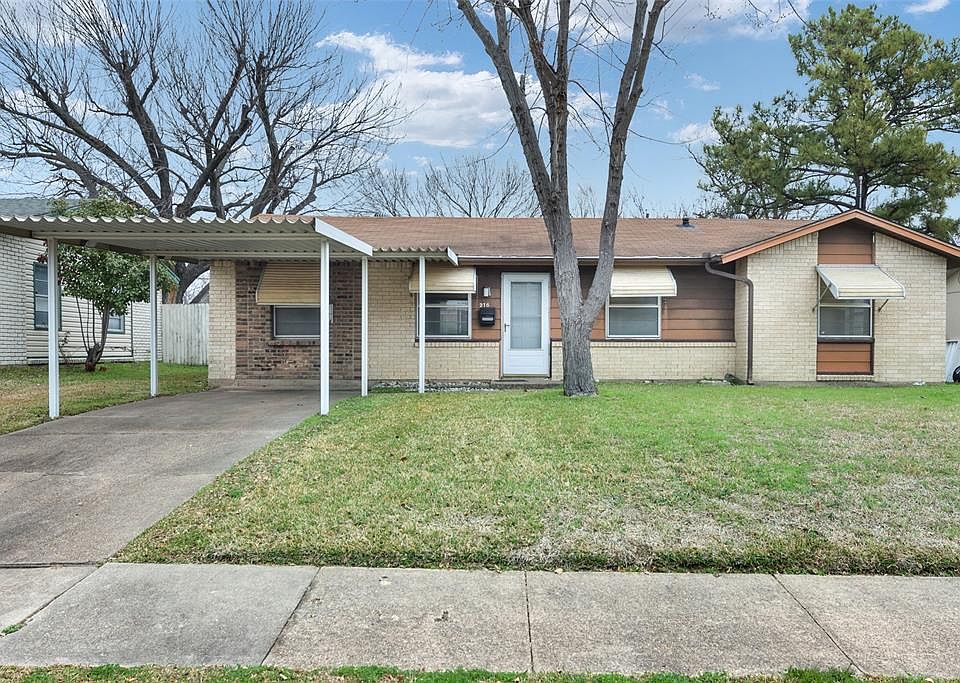 1st image of 216 Menlo Dr