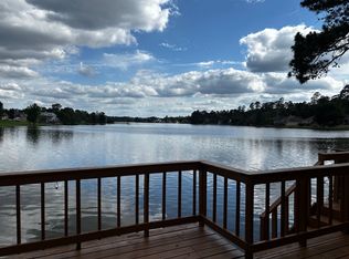 206 Waters Edge, Huntsville, TX 77340