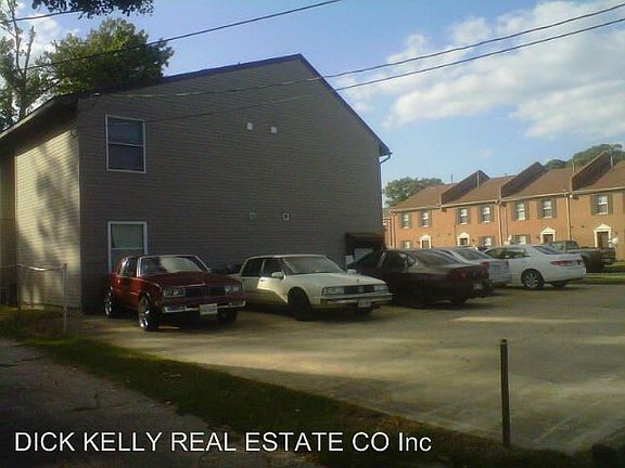 2nd image of 471 Fort Worth Ave APT C1