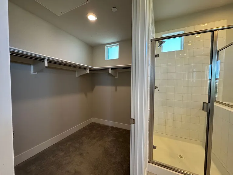 1684 Spring St — Photo 29