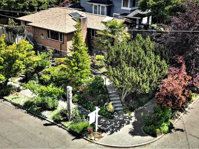 3303 E James Street, Seattle, WA, 98122