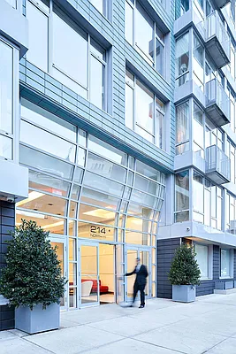 Rented by Compass | media 17