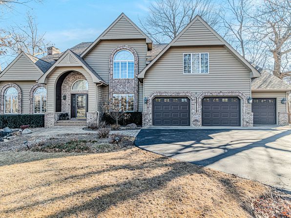 7202 Viscaya Dr, Spring Grove, IL 60081