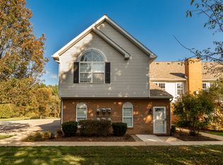 740 Olde English Cir, Howell, MI 48855