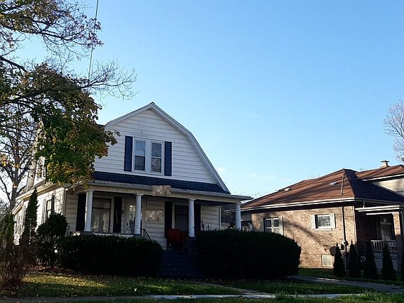 3rd image of 540 E Mason St