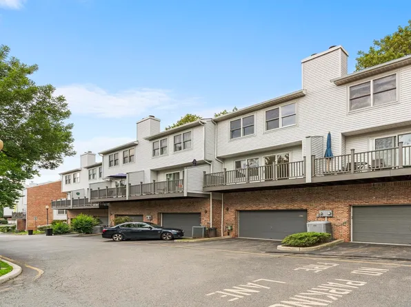 473 Undercliff Avenue image 2 of 33