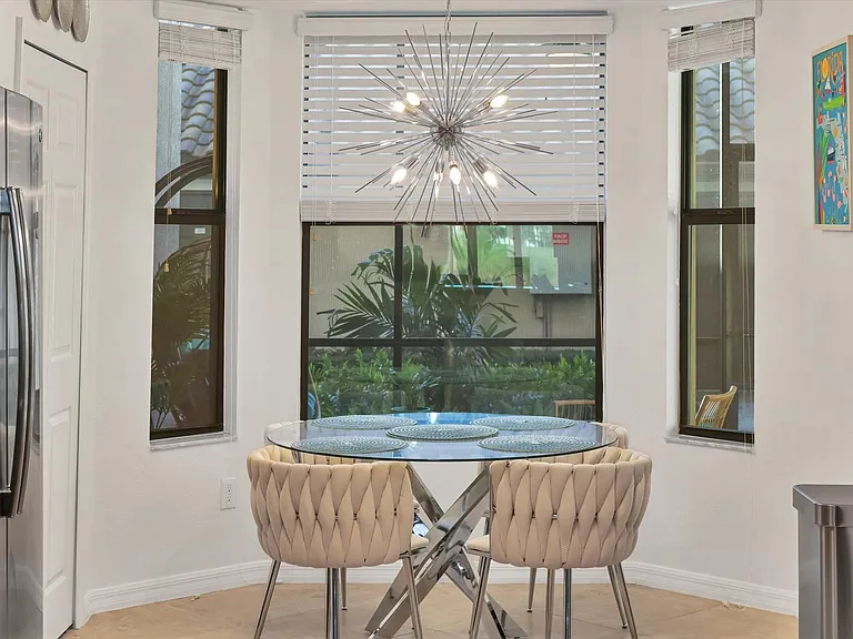 5558 Palmer Cir #101 — Photo 33