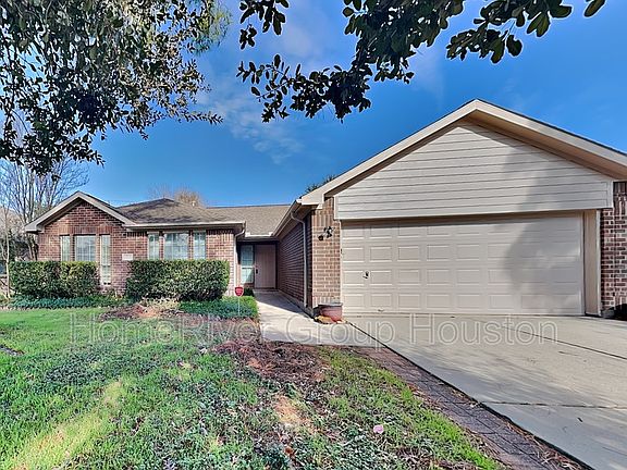 4th image of 22118 Kenlake Dr
