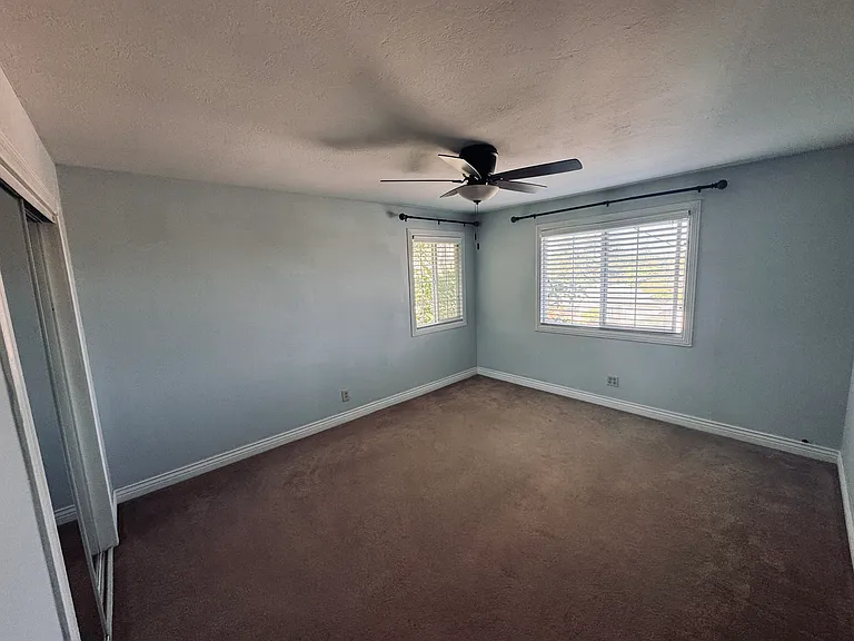 718 Alameda De Las Pulgas — Photo 12