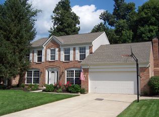 6332 Paxton Woods Dr, Loveland, OH 45140