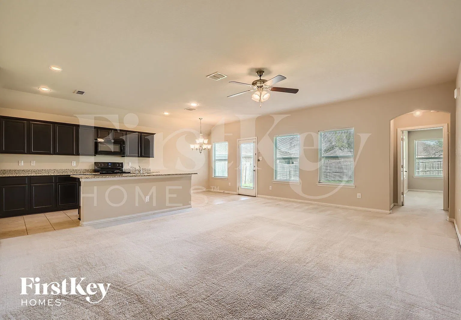 4 bed, 2.0 bath, 1680 sqft, $2,145 — Photo 4
