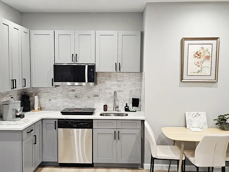 4119 Burke Station Rd — Photo 1