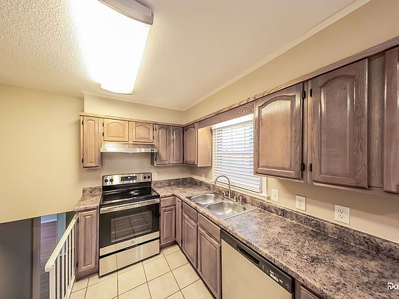 4th image of 1740 Molly Dr