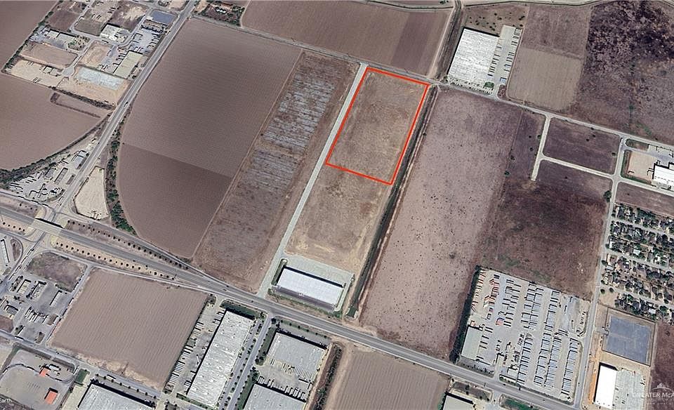 2nd image of 602 E Hi Line Rd