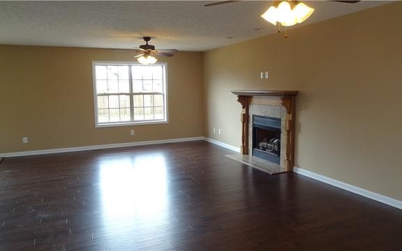 3rd image of 160 Fox Xing Lot 160