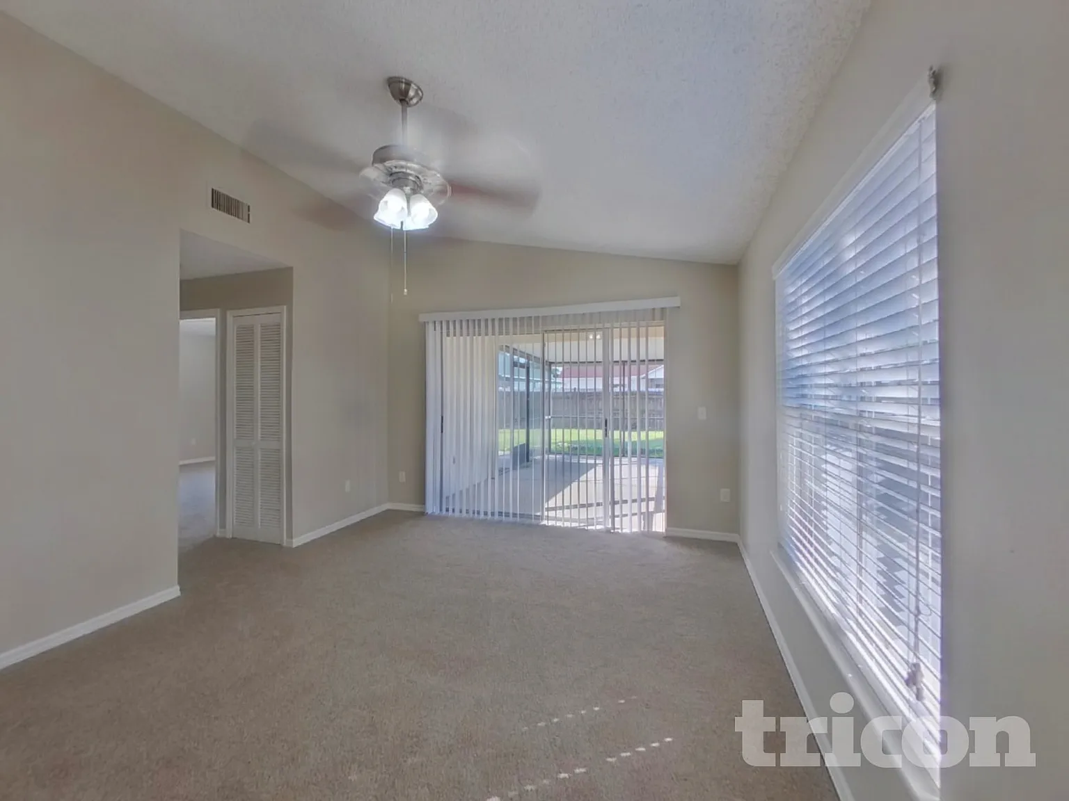 9818 Dean Cove Lane Orlando FL — Photo 4