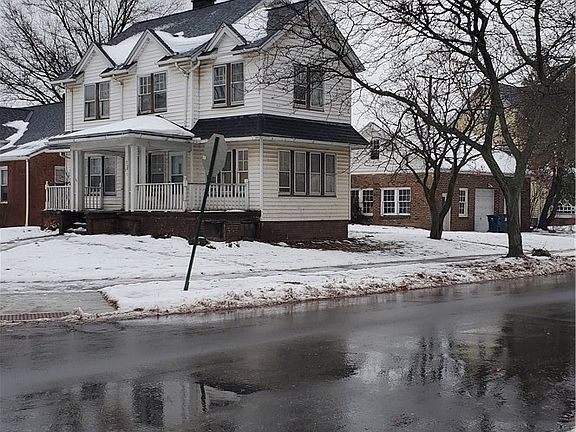 3rd image of 3357 Washington Blvd